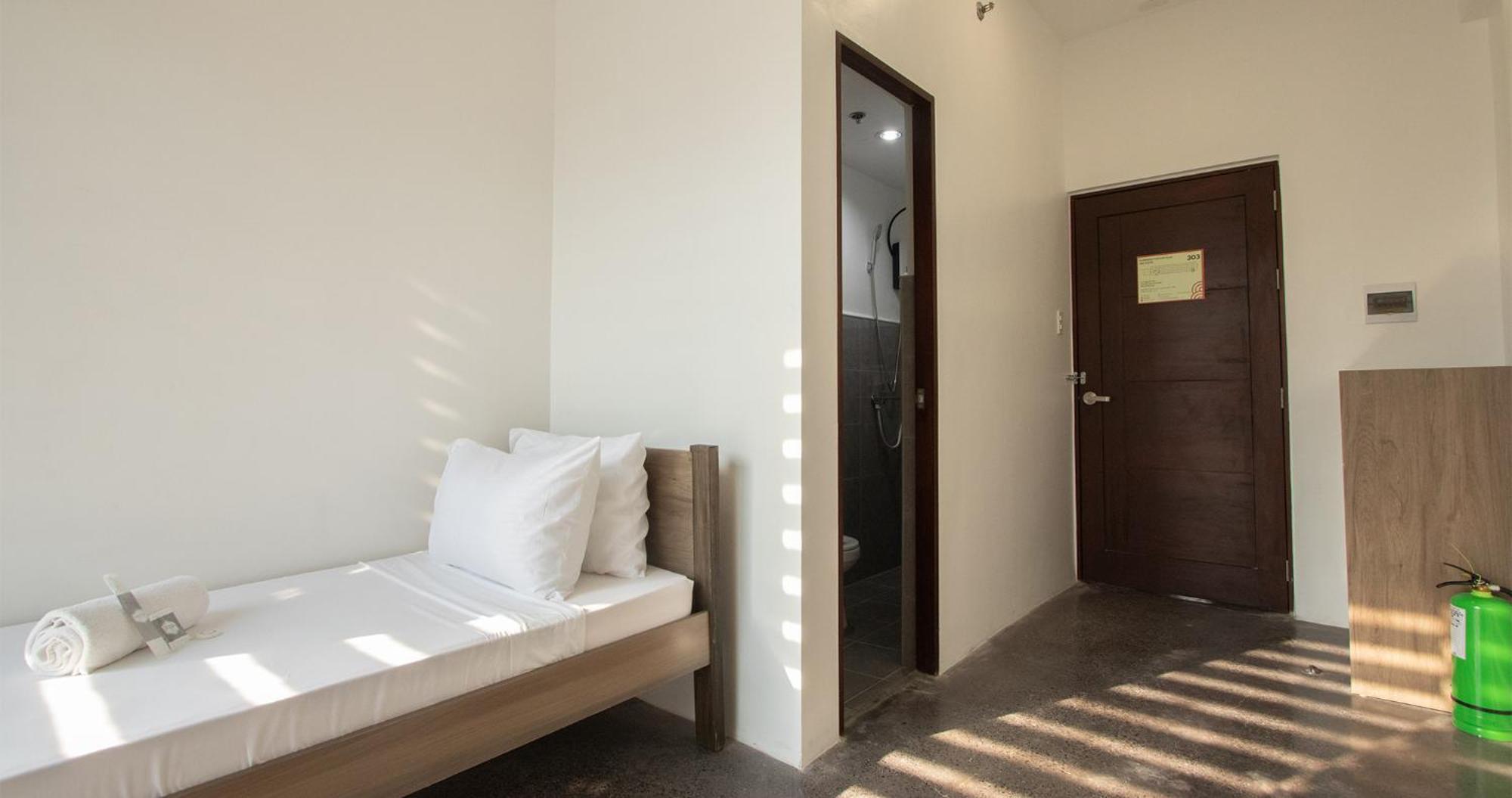 The Pad Coliving Hostel Cebu ภายนอก รูปภาพ