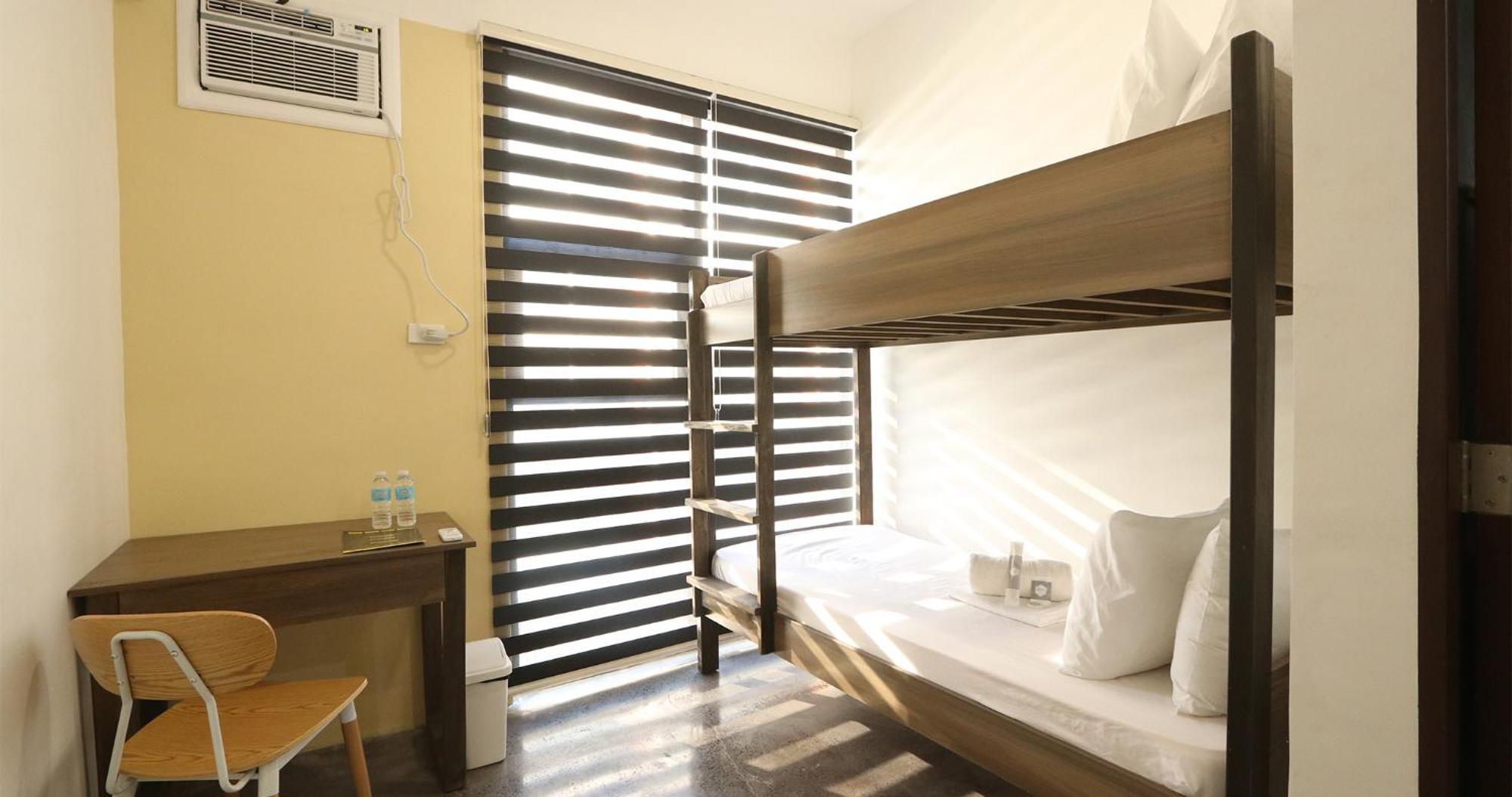 The Pad Coliving Hostel Cebu ภายนอก รูปภาพ