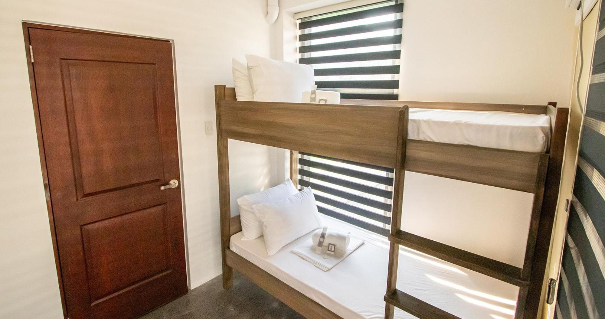 The Pad Coliving Hostel Cebu ภายนอก รูปภาพ